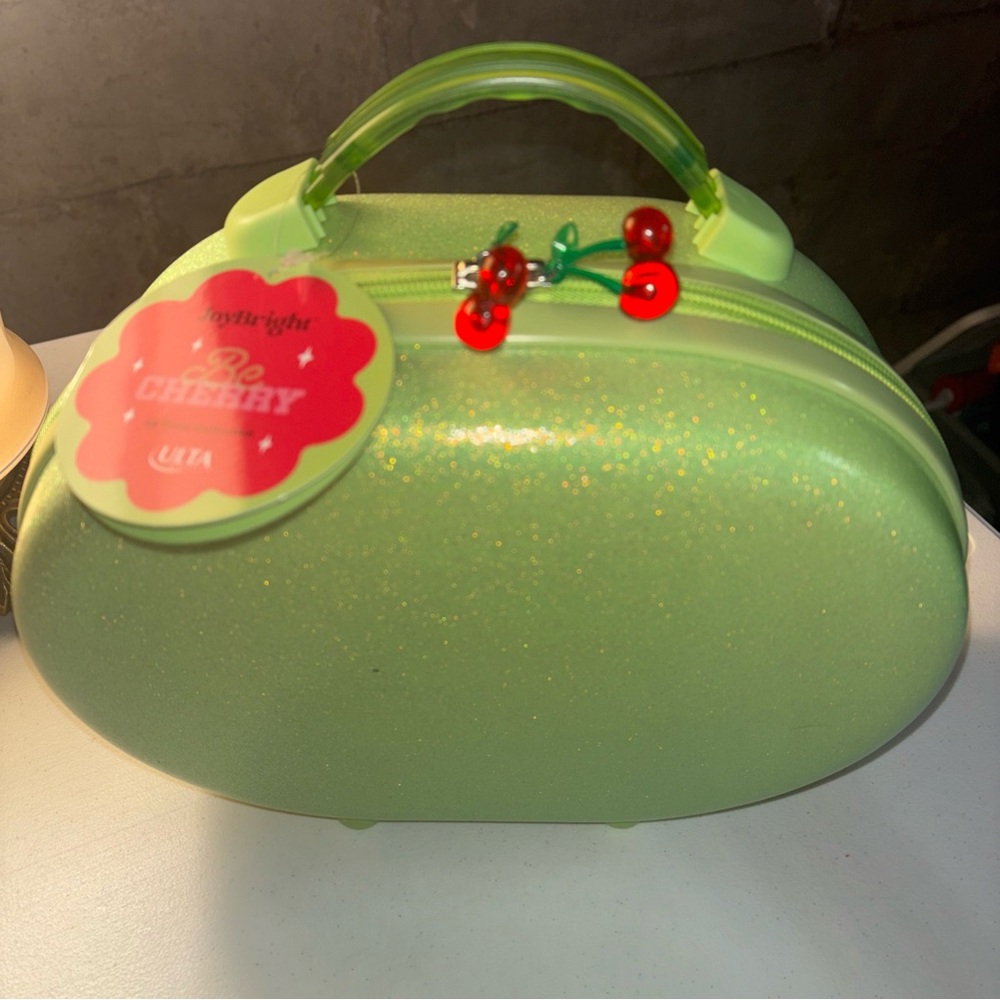Beauty Box “Joy Bright Be Cherry” Green Glitter travel/ carry Makeup Case
